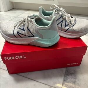 New Balance Women's FuelCell Sneakers - Light Gray and Aqua